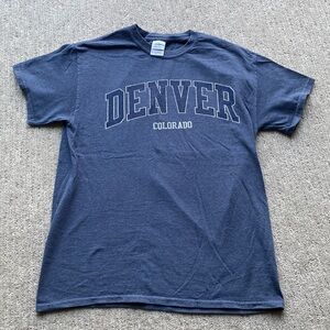 Men’s Denver Colorado Distressed Short Sleeve Tee-Shirt Size M